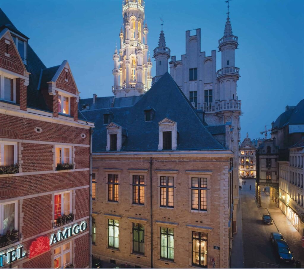 Hotel amigo exterieur facade 2
